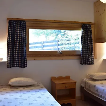 Apartment Cozy Pour 6 A Meribel, 2 Chambres, Parking, Proche Telesiege - Fr-1-180-573 *
